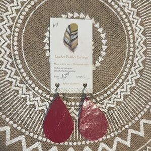 $5 bundled- 🆕 Leather Feather Earrings - Red